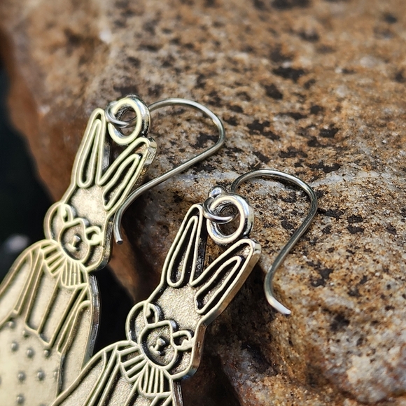 Boho Jewelry Silver Plated Bunny Victorian Rabbit Lightweight Earrings - Picture 4 of 9